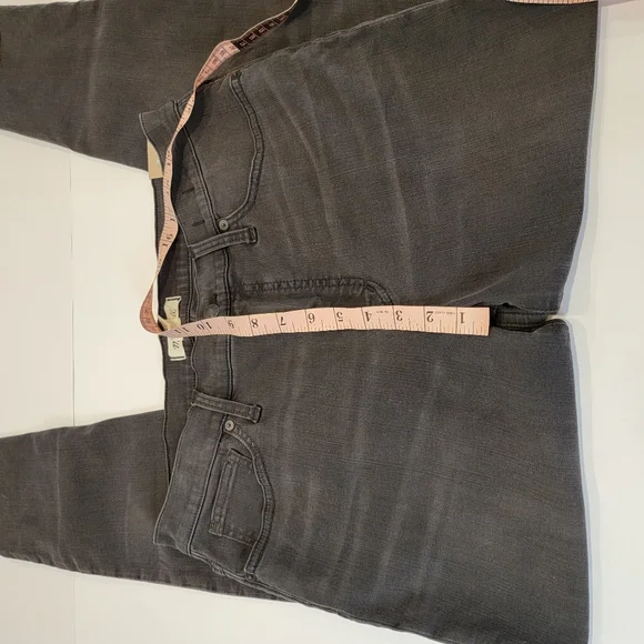 Madewell Mid-Rise Skinny Jean Black Sea Distressed Size 31 NWT! Style H2230 - Picture 10 of 16